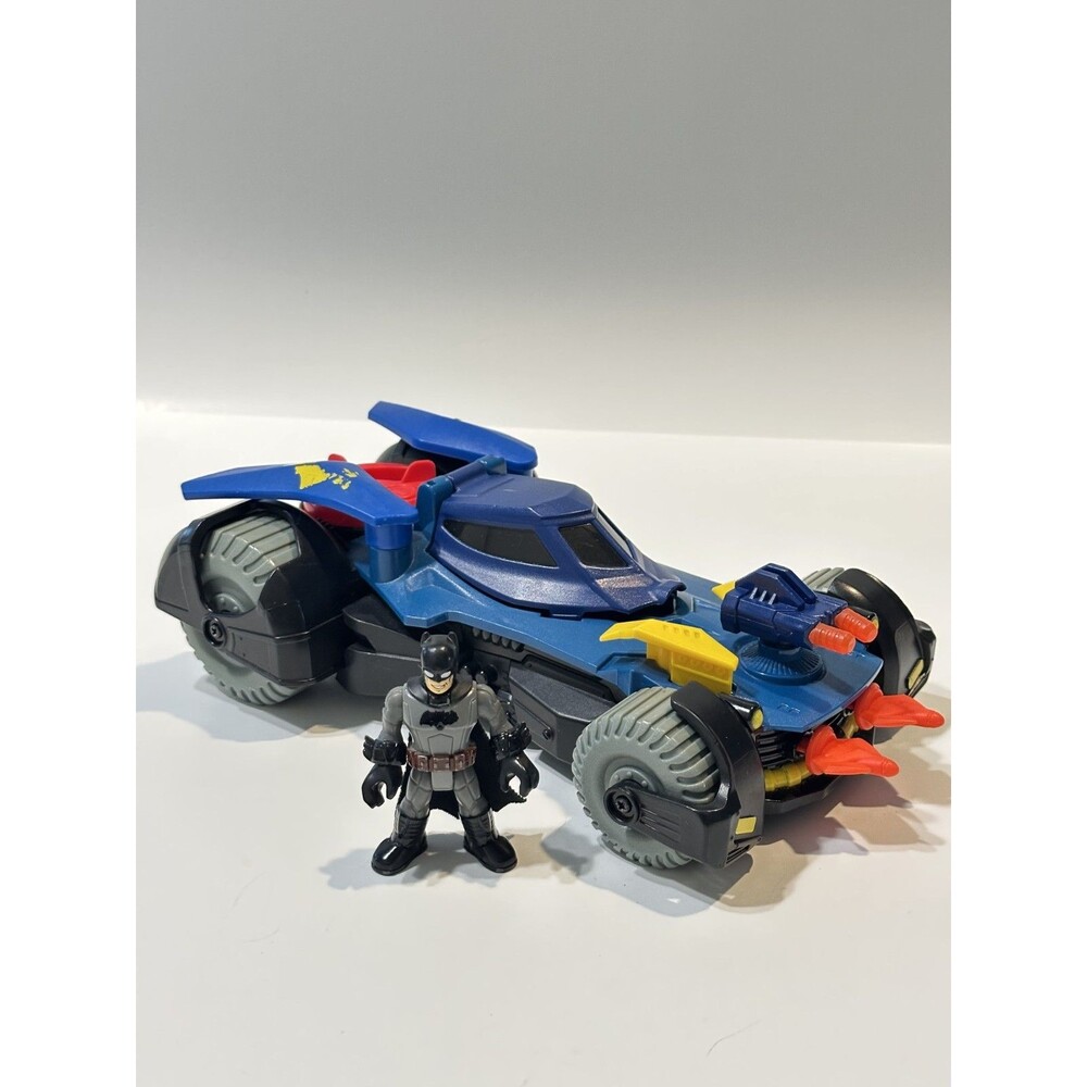 2015 Imaginext DC Super Friends Bat-mobile Vehicle Car Batman Missiles Included